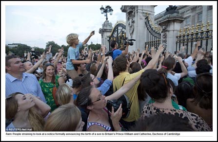 รัชทายาทองค์ใหม่ของราชวงศ์อังกฤษประสูติ_Prince_of_Cambridge_2013