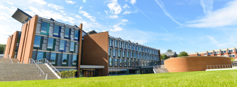 สมัครเรียนต่ออังกฤษ University of Sussex ISC กับ ISTUDYUK