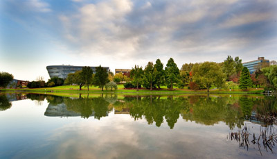 เรียนต่ออังกฤษ เรียน International Foundation และ Pre-Masters ที่ University of Surrey - International Study Centre - Surrey ISC